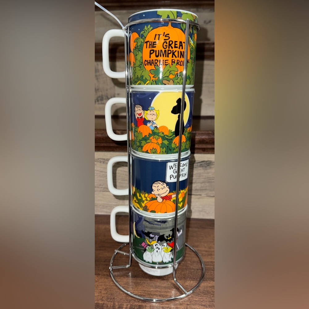 Peanuts It's The Great Pumpkin' Charlie Brown Stacked Coffee Mugs & Tower -NEW!